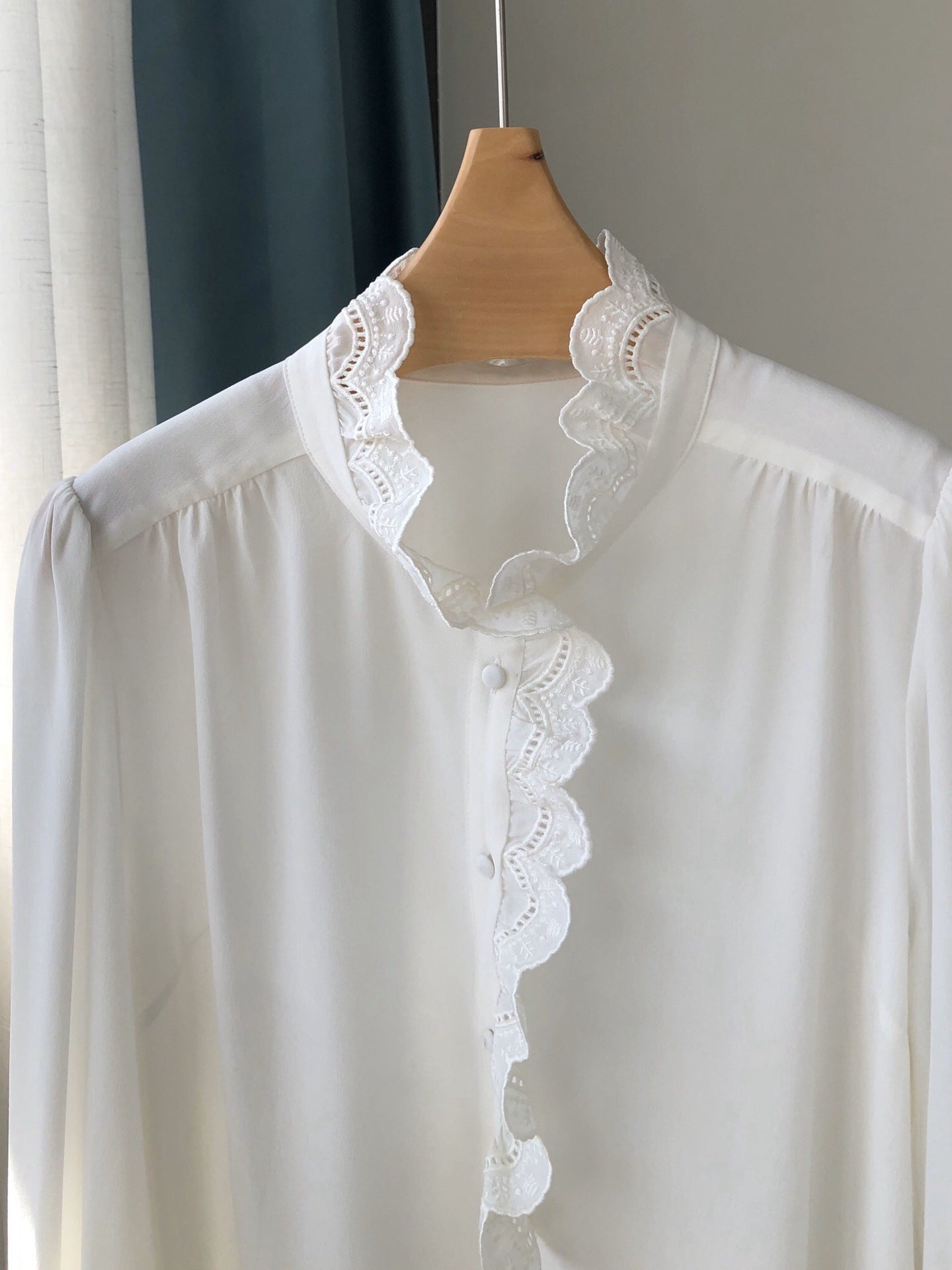 Embroidered Petal Collar Silk Blouse – Romantic & Elegant
