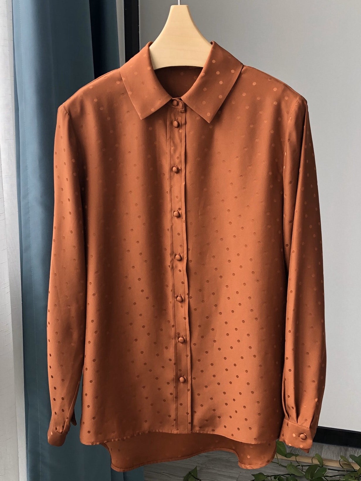 French Polka Dot Silk Jacquard Shirt – Relaxed Fit