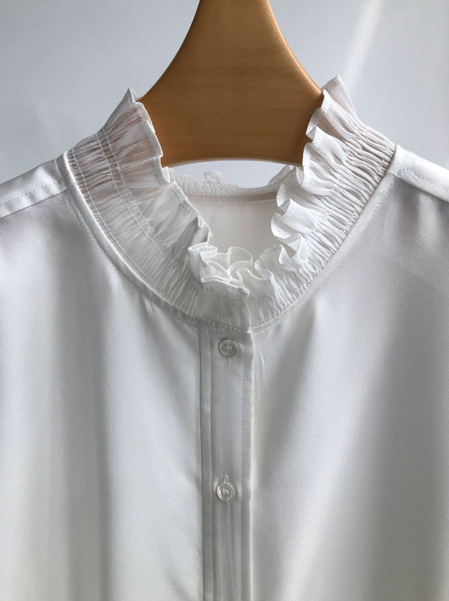 Twill Silk Blouse – French Lace Pleats
