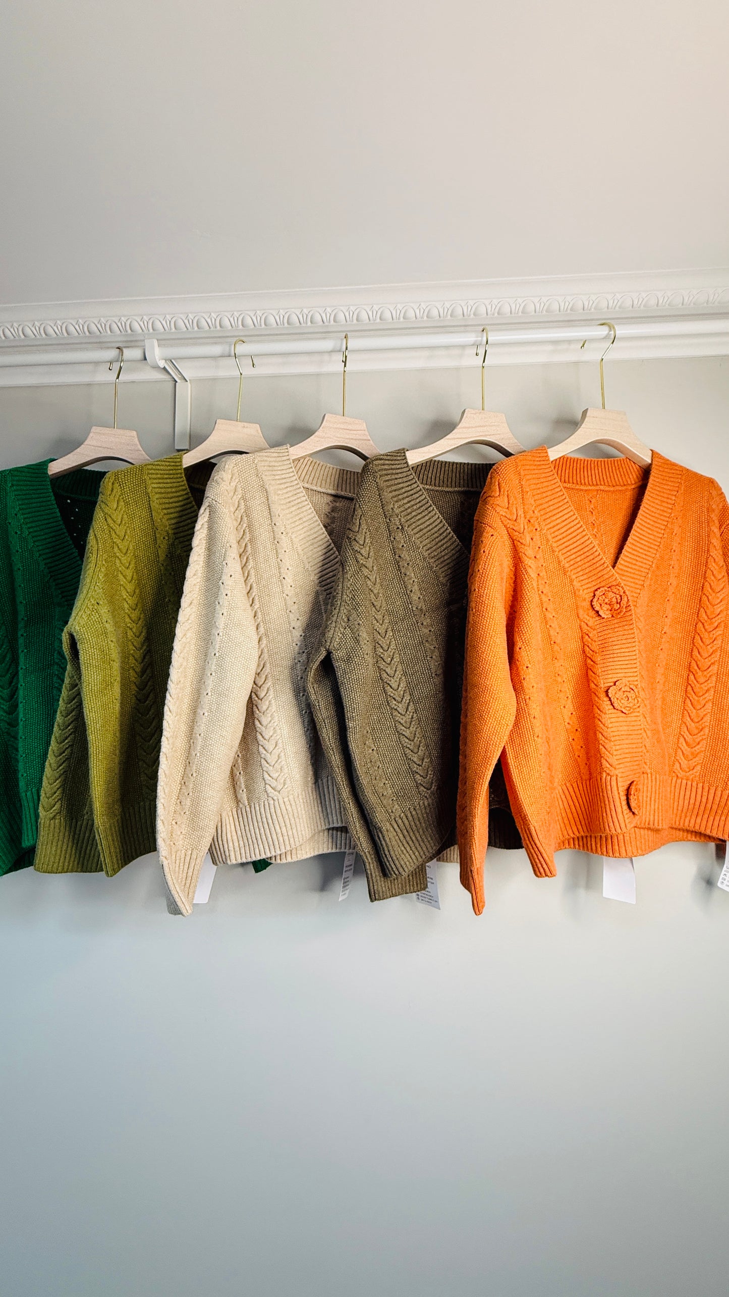 Knitted Cardigan 3916