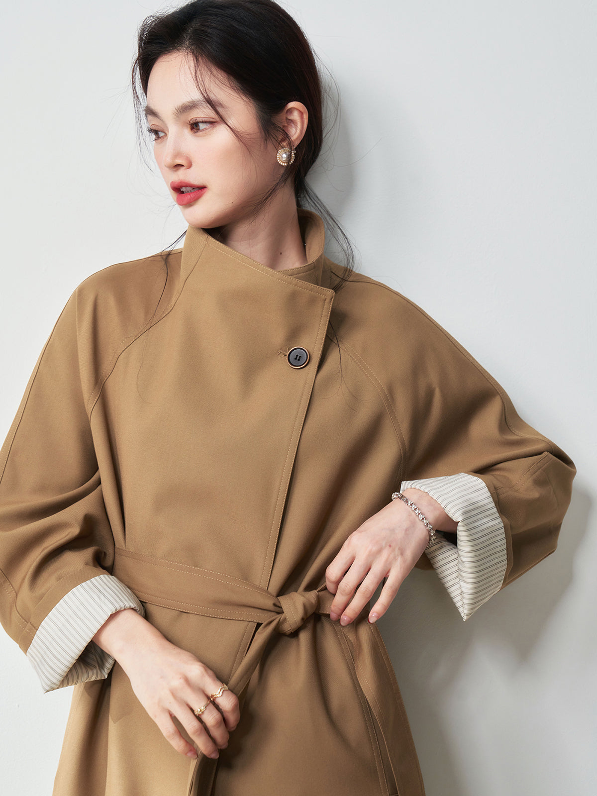 2025New Spring Collection Minimalist Style Stand Collar Design Casual Commuting Mid-Length Trench Coat