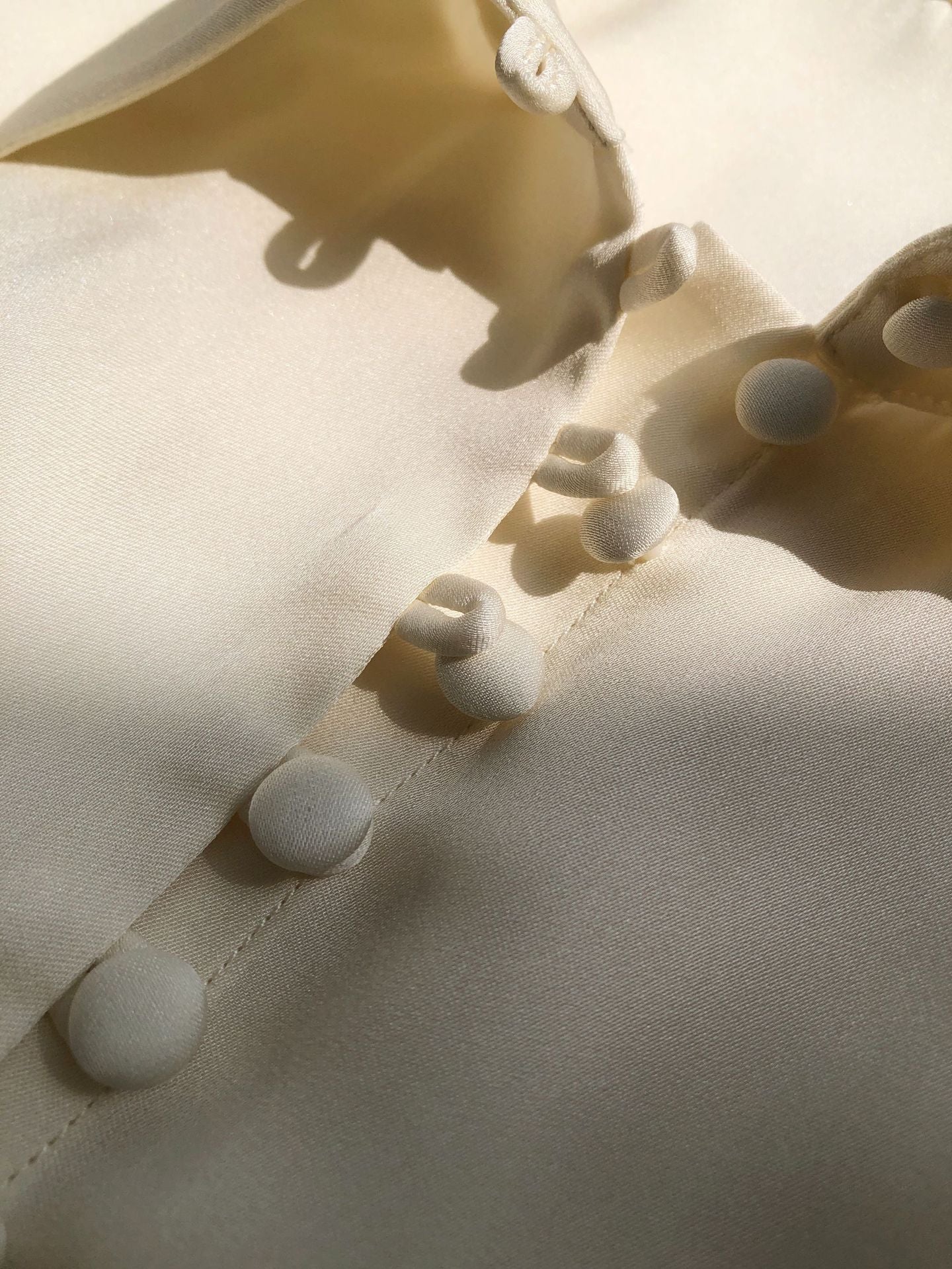 19 Momme Silk Double Georgette Blouse – Covered Buttons